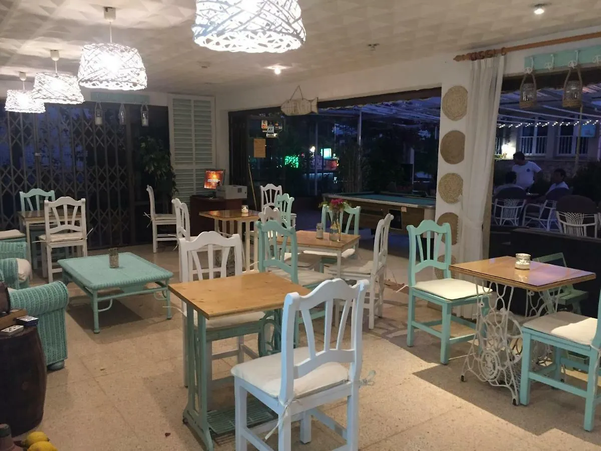 Hostal Roberto Palmanova 2*,  Espagne