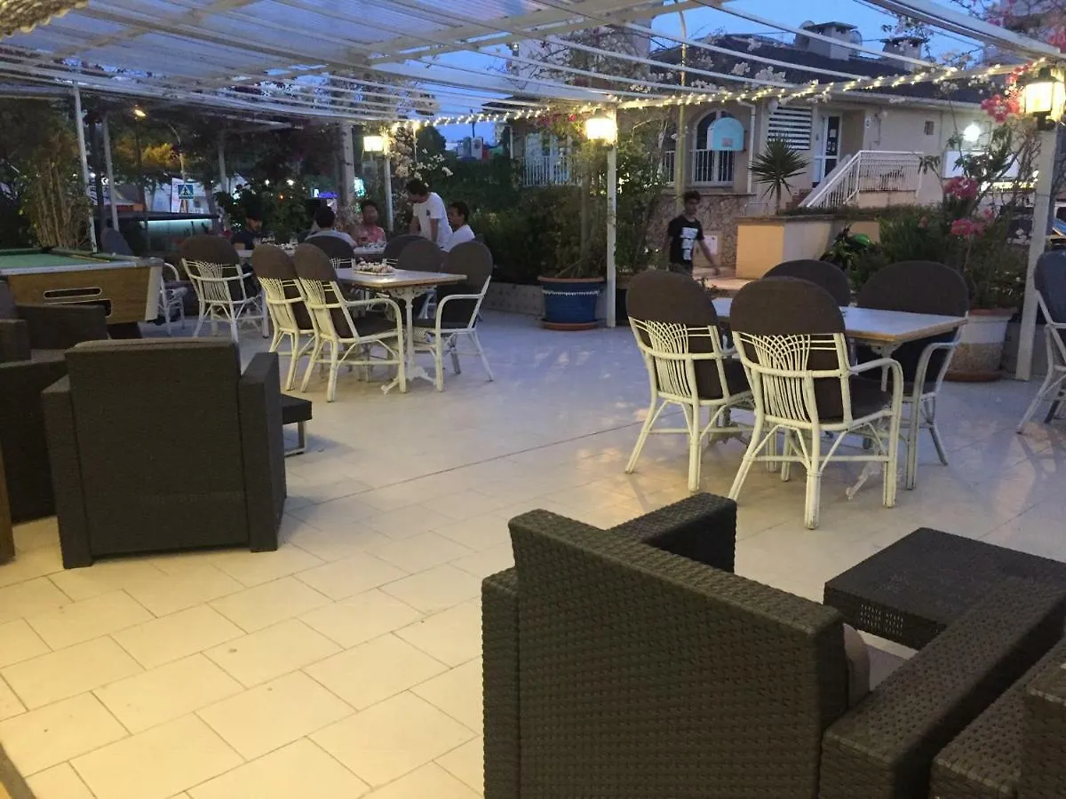 Hostal Roberto Palmanova Maison d'hôtes