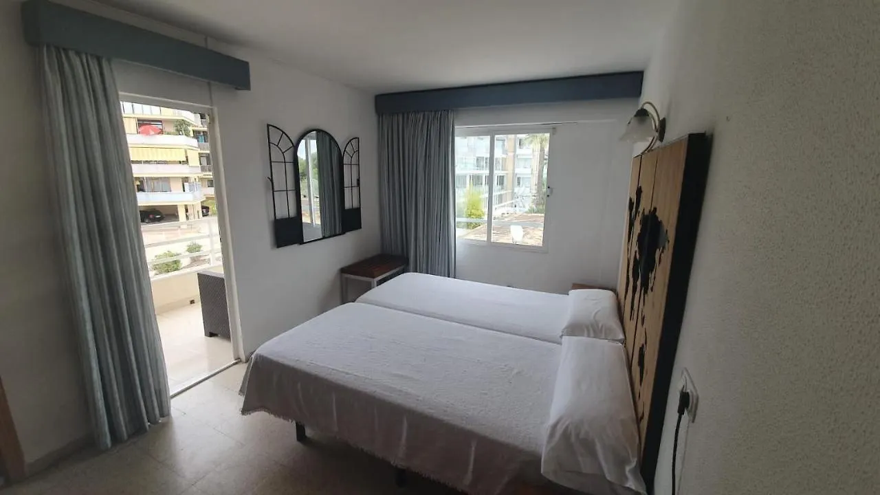 Hostal Roberto Palma Nova  Spain