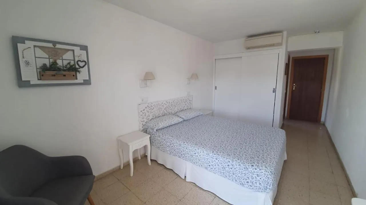 Hostal Roberto Palma Nova  Pensjonat Palma Nova (Mallorca)