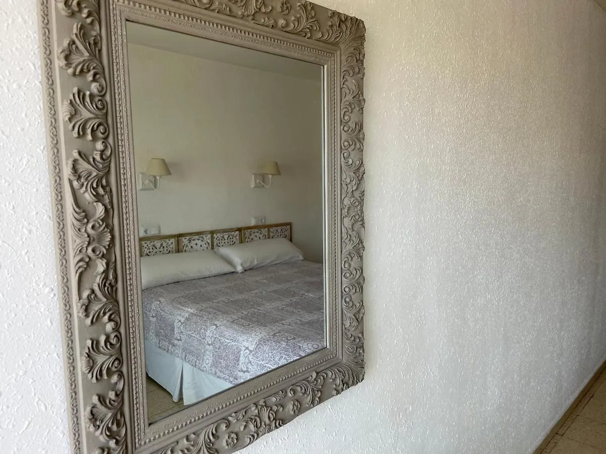 Hostal Roberto Palma Nova