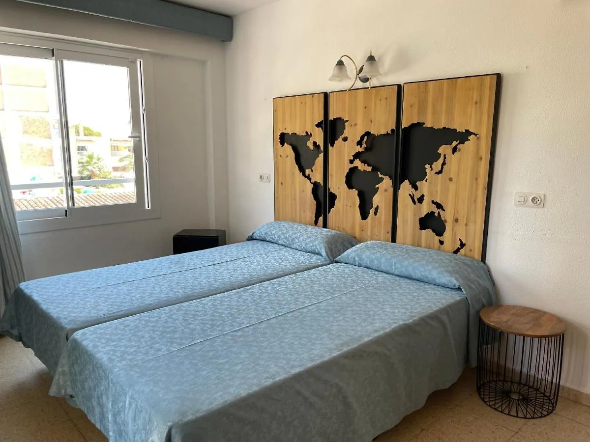 Hostal Roberto Palma Nova  Pensjonat