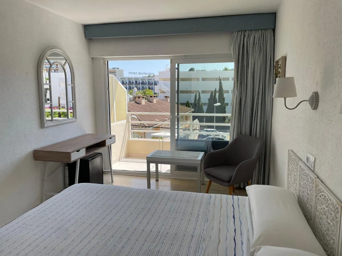 Hostal Roberto Palma Nova  Guest house Palma Nova (Mallorca)