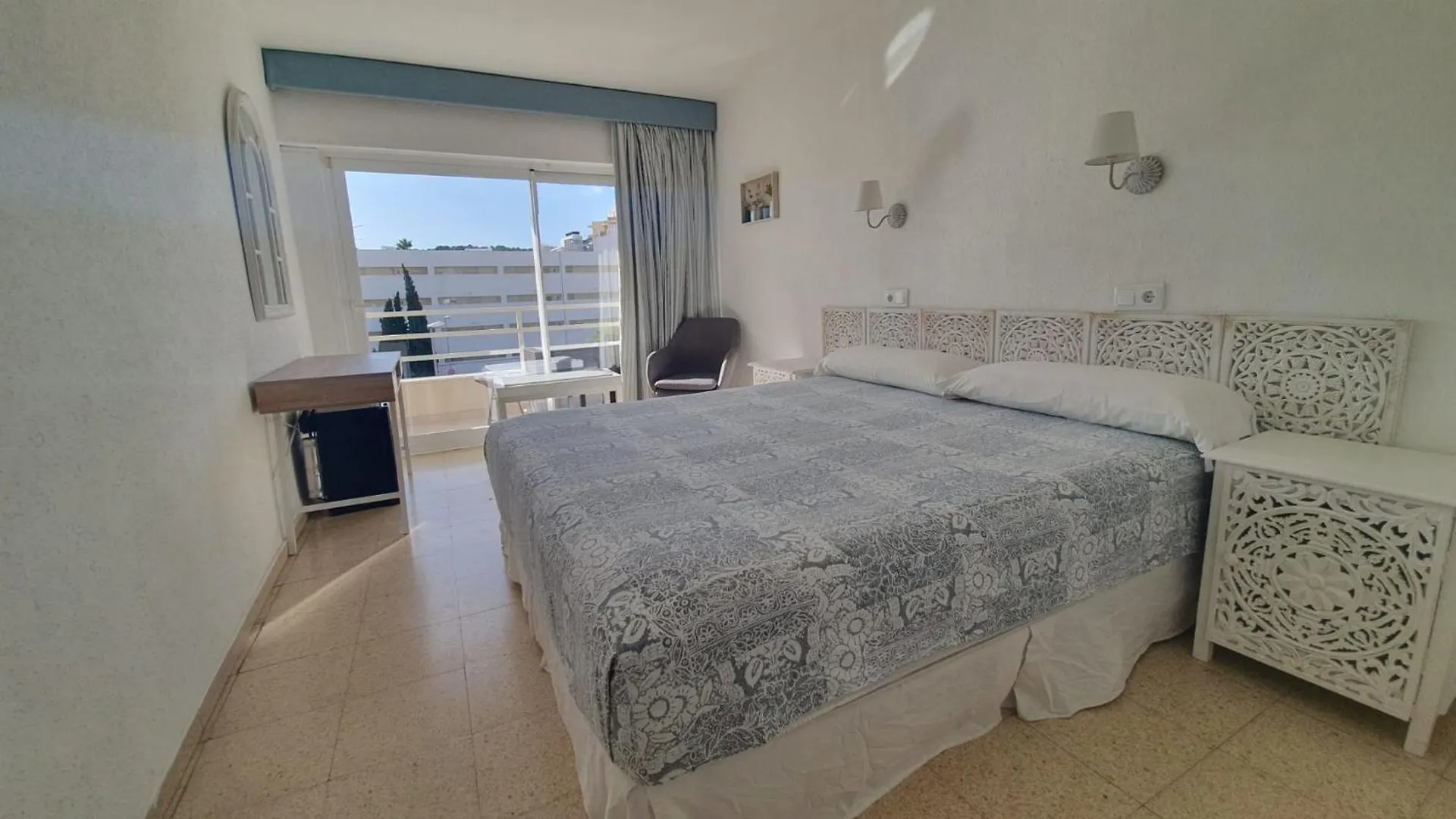 Hostal Roberto Palma Nova